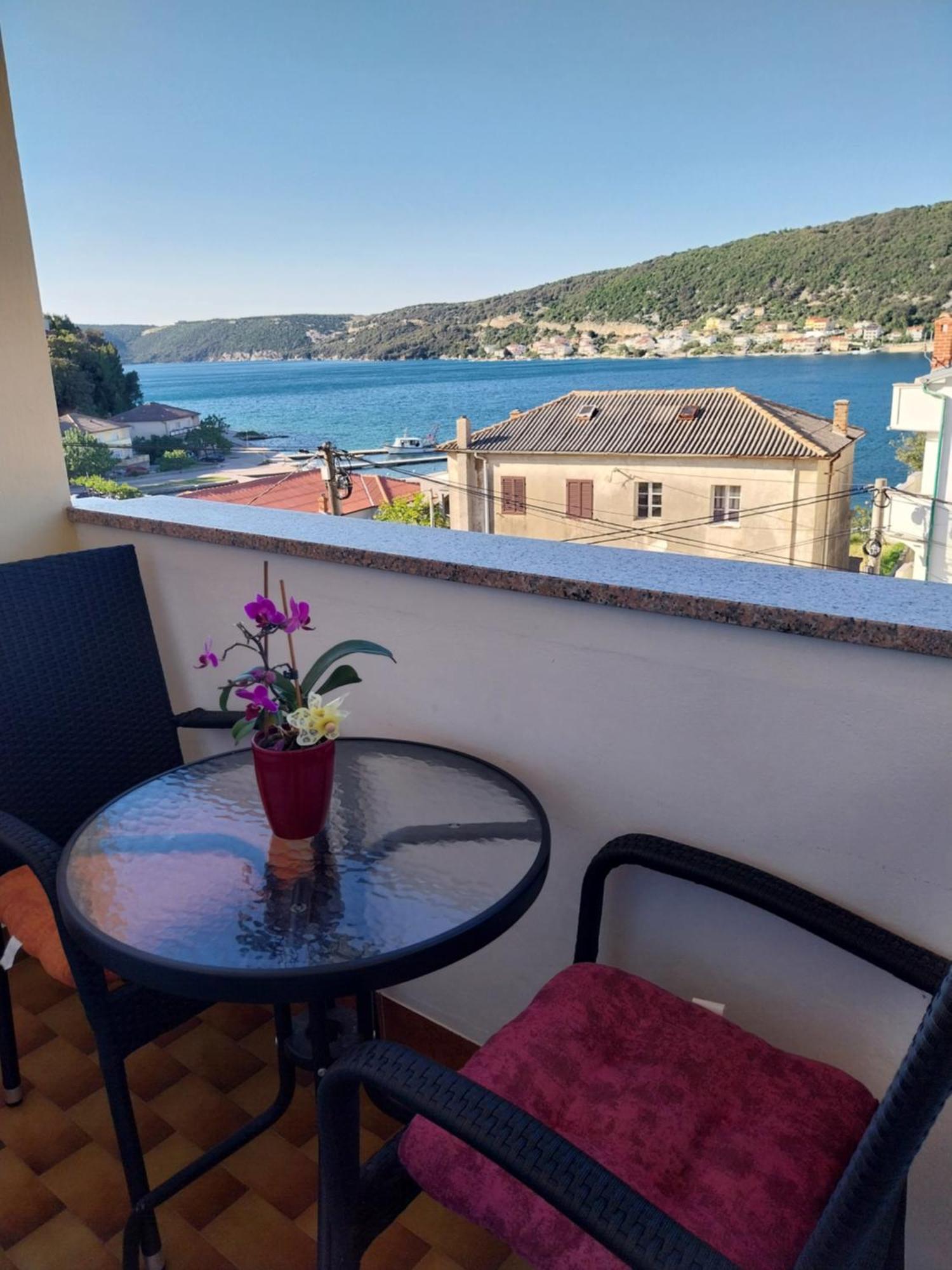 Ljubica Apartments And Rooms Супетарска Драга Екстериор снимка