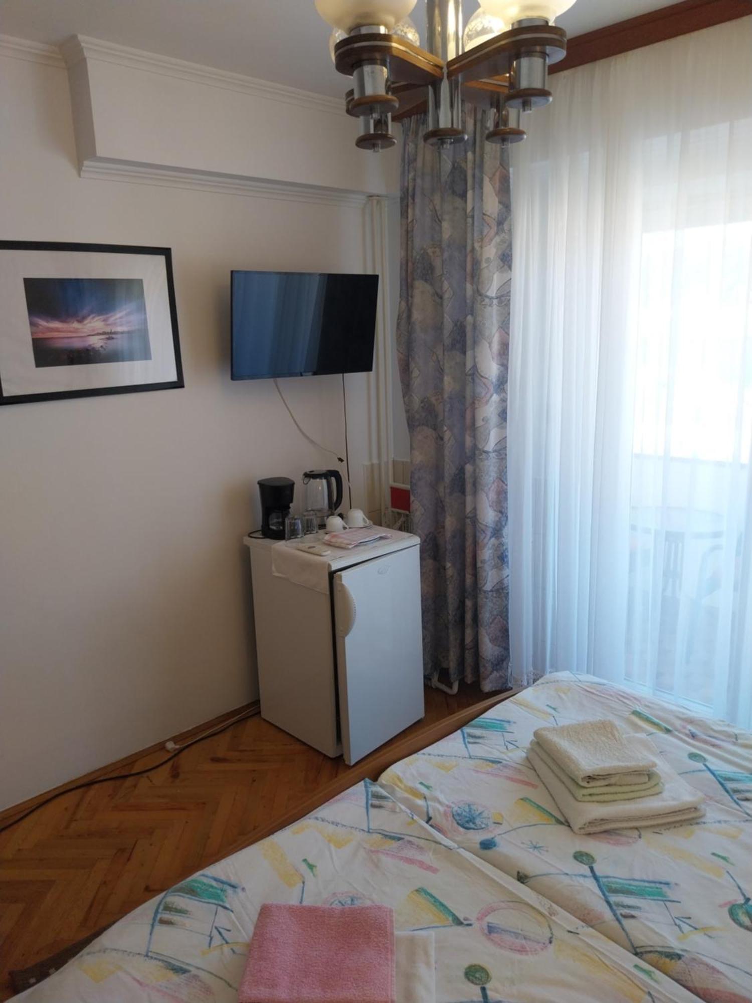 Ljubica Apartments And Rooms Супетарска Драга Екстериор снимка