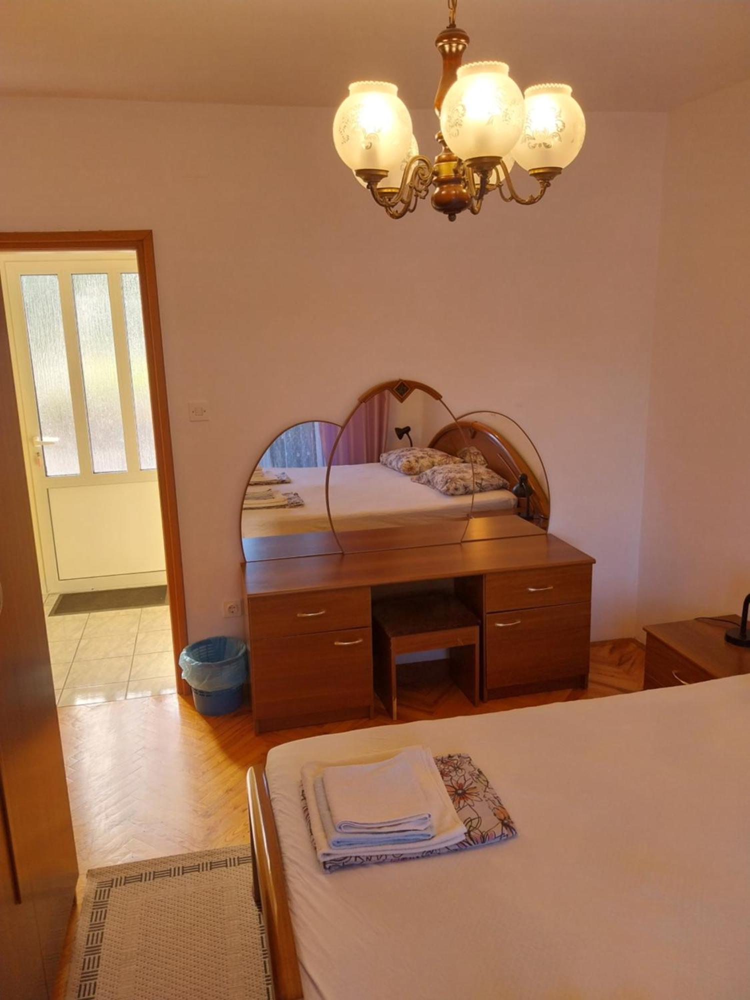 Ljubica Apartments And Rooms Супетарска Драга Екстериор снимка