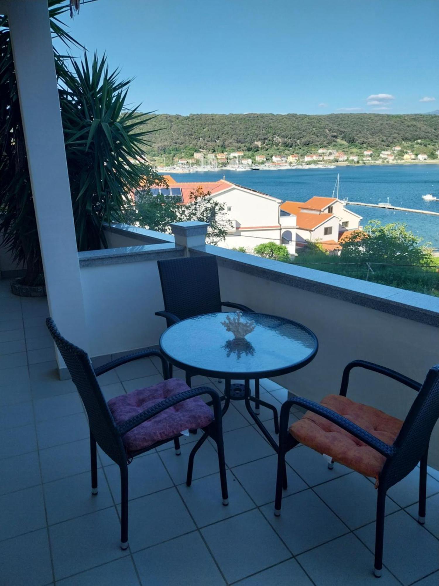 Ljubica Apartments And Rooms Супетарска Драга Екстериор снимка