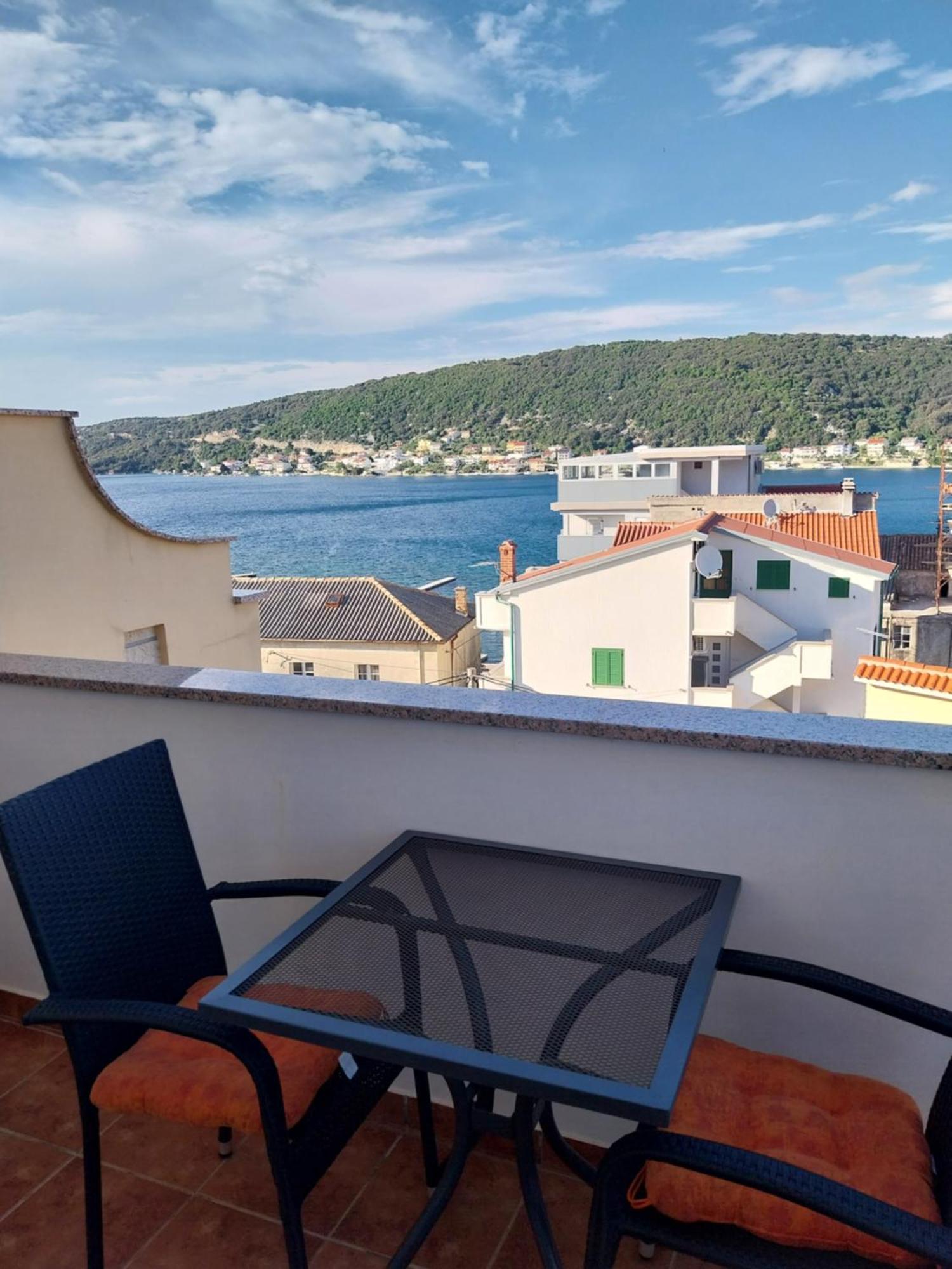 Ljubica Apartments And Rooms Супетарска Драга Екстериор снимка