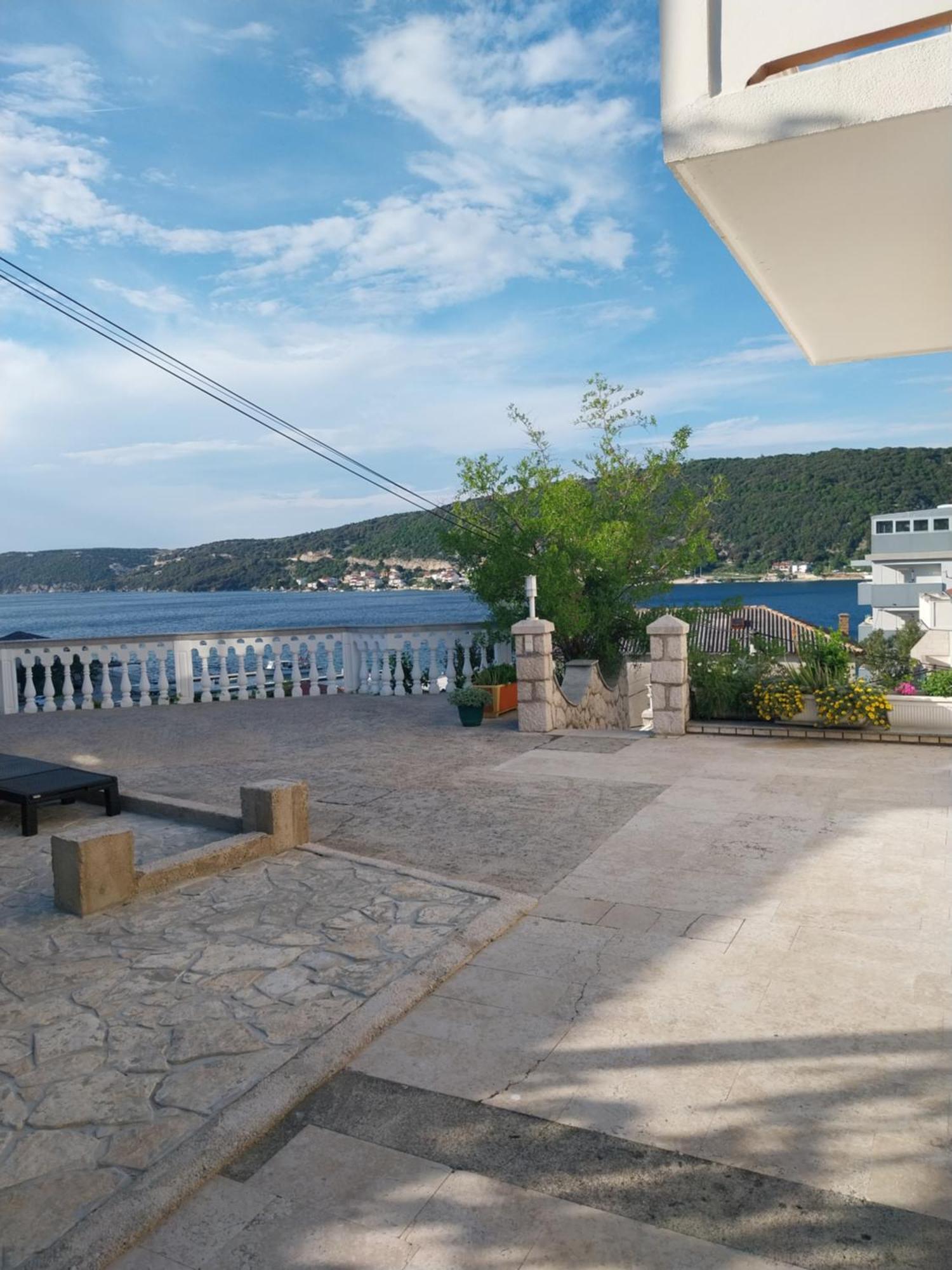 Ljubica Apartments And Rooms Супетарска Драга Екстериор снимка