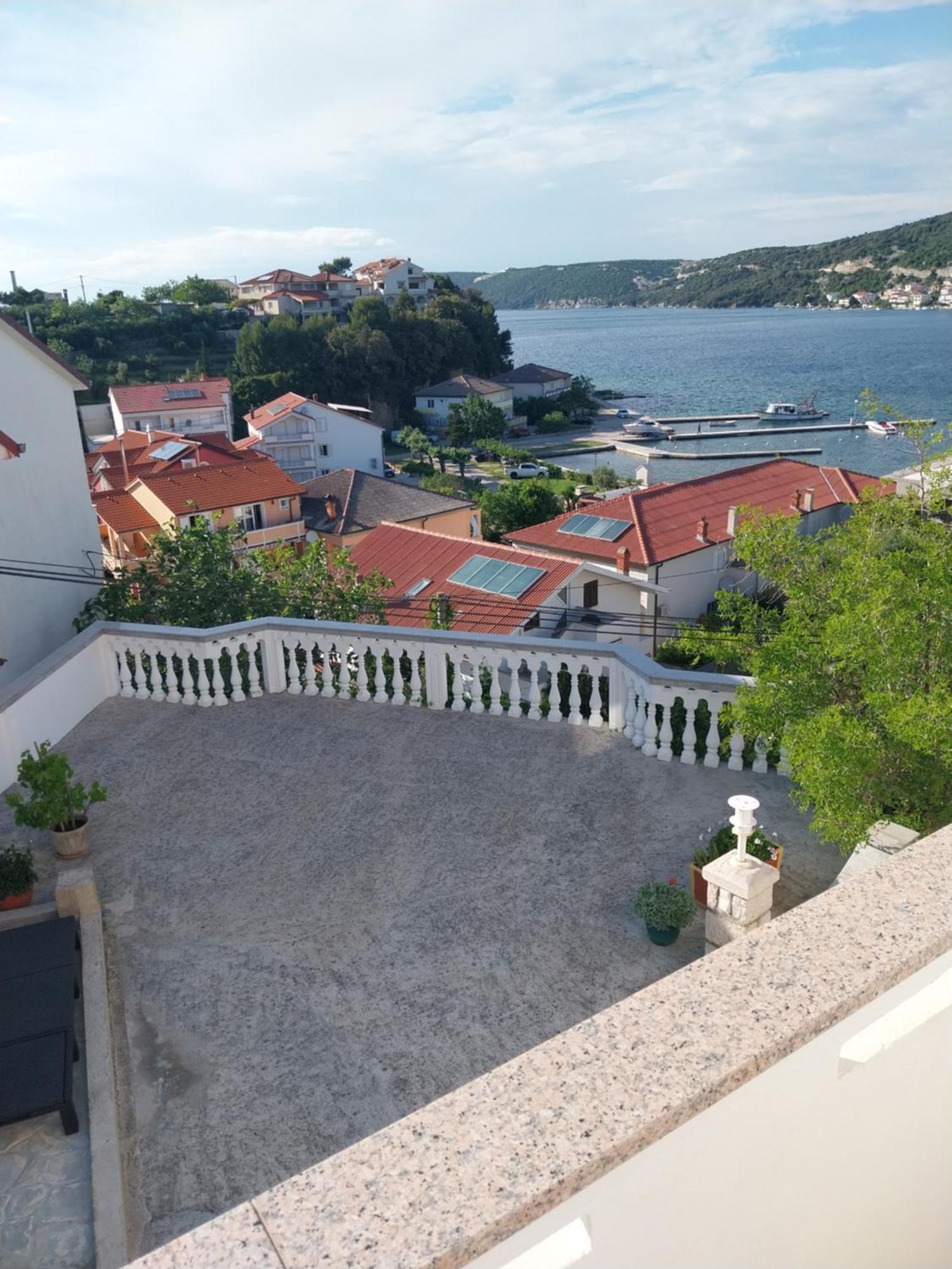 Ljubica Apartments And Rooms Супетарска Драга Екстериор снимка