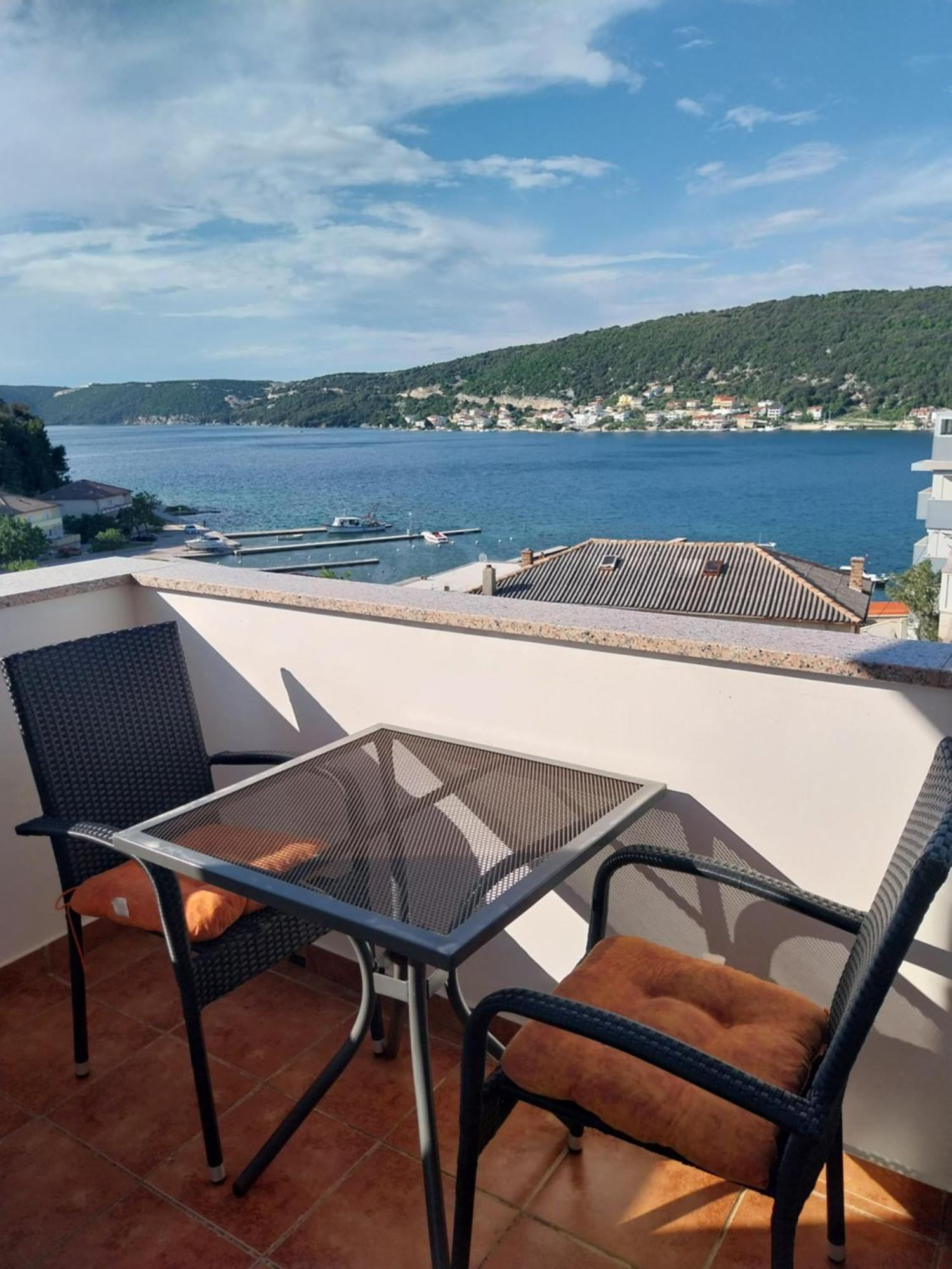 Ljubica Apartments And Rooms Супетарска Драга Екстериор снимка