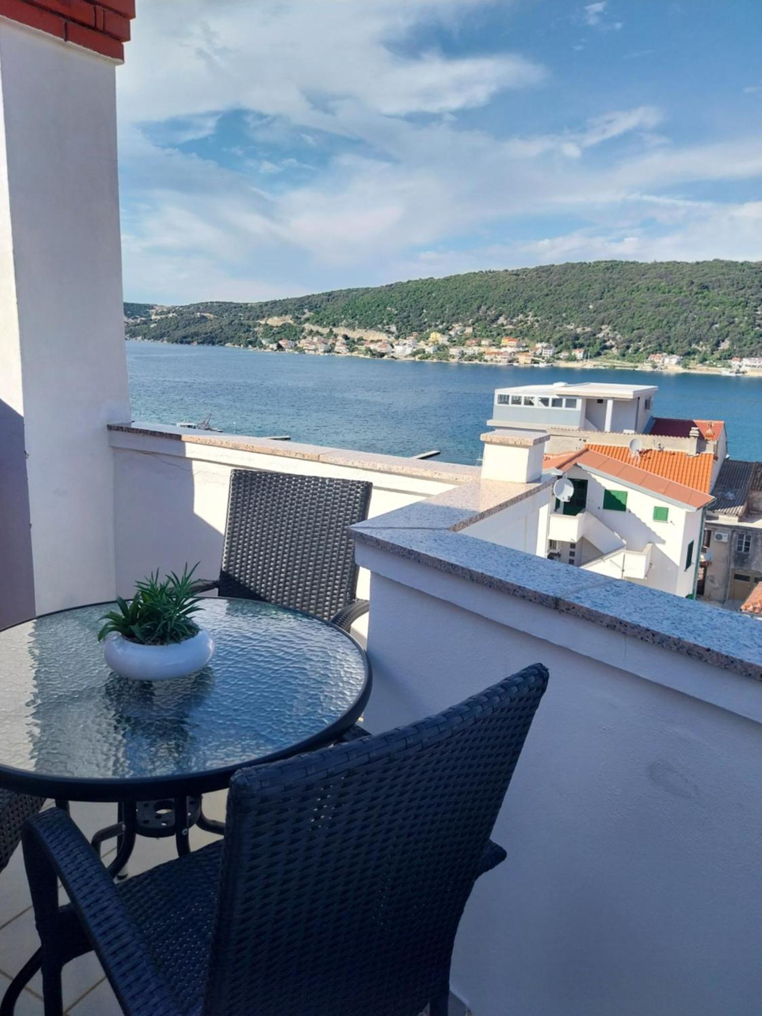 Ljubica Apartments And Rooms Супетарска Драга Екстериор снимка
