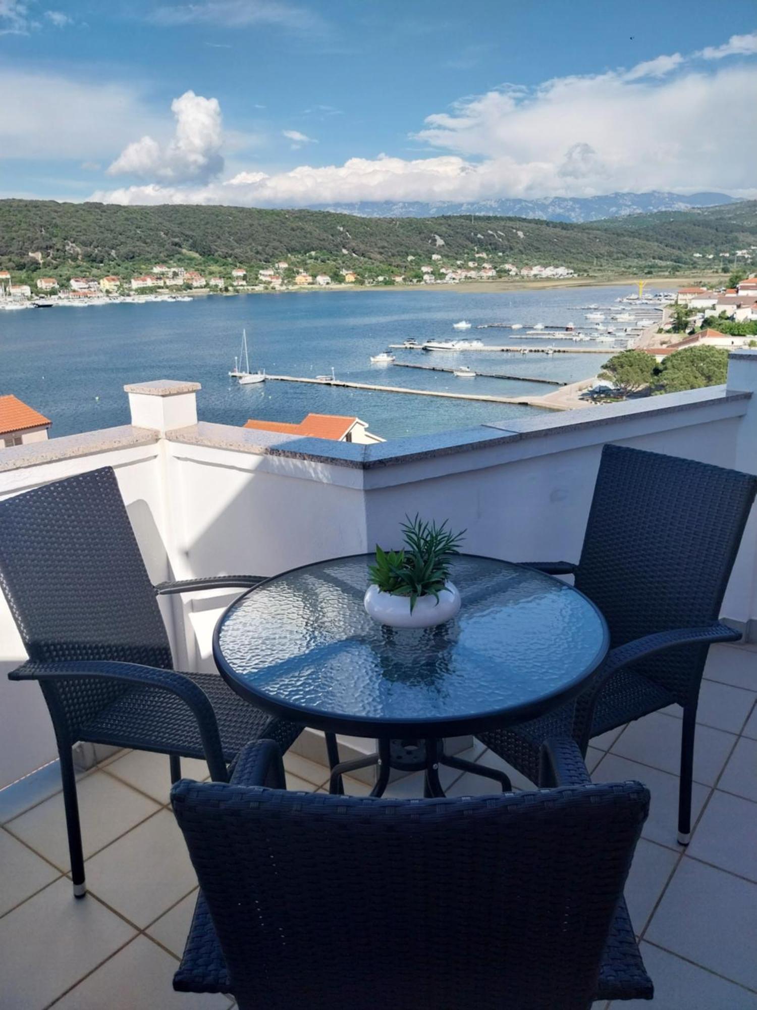 Ljubica Apartments And Rooms Супетарска Драга Екстериор снимка