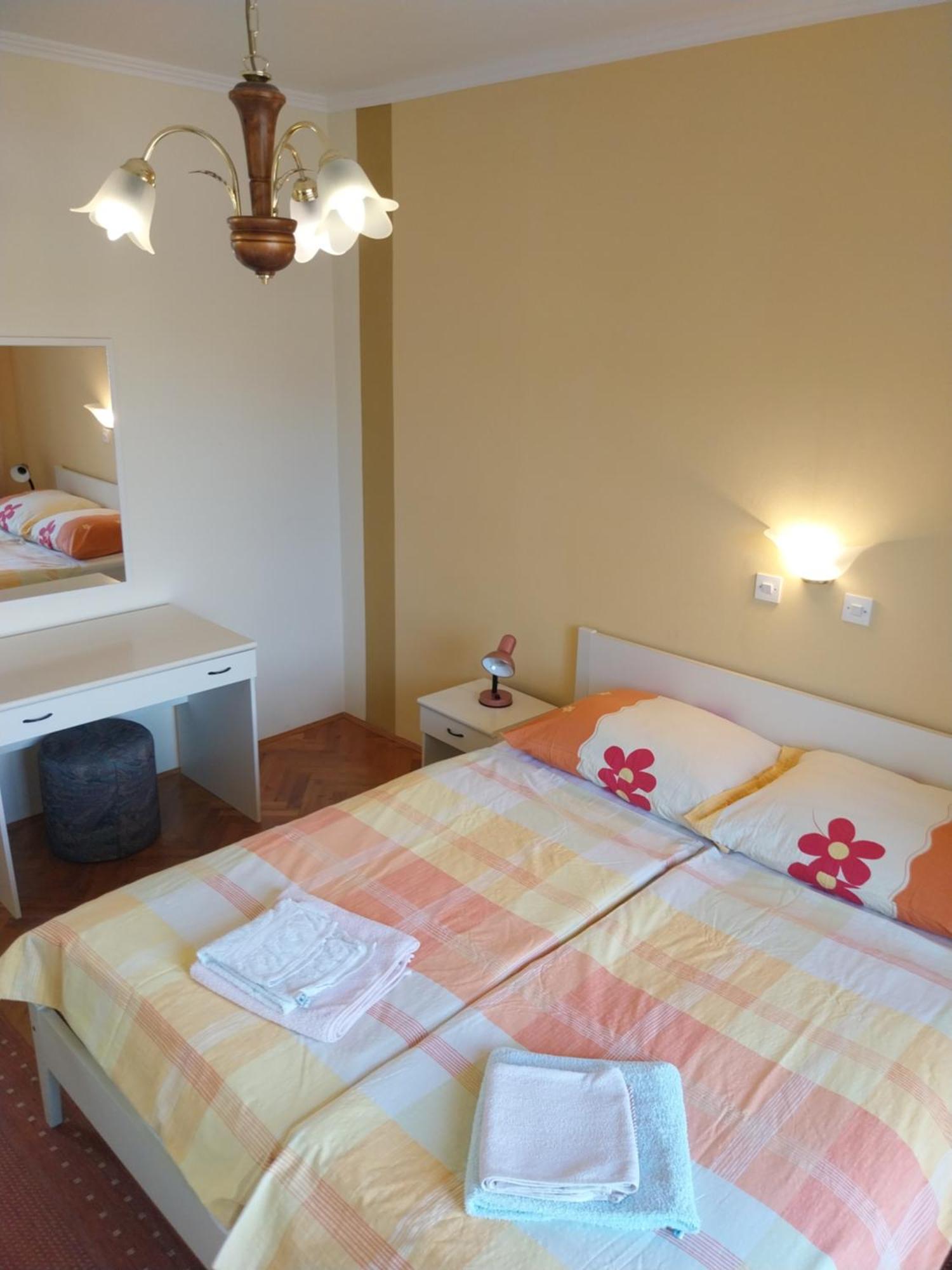 Ljubica Apartments And Rooms Супетарска Драга Екстериор снимка