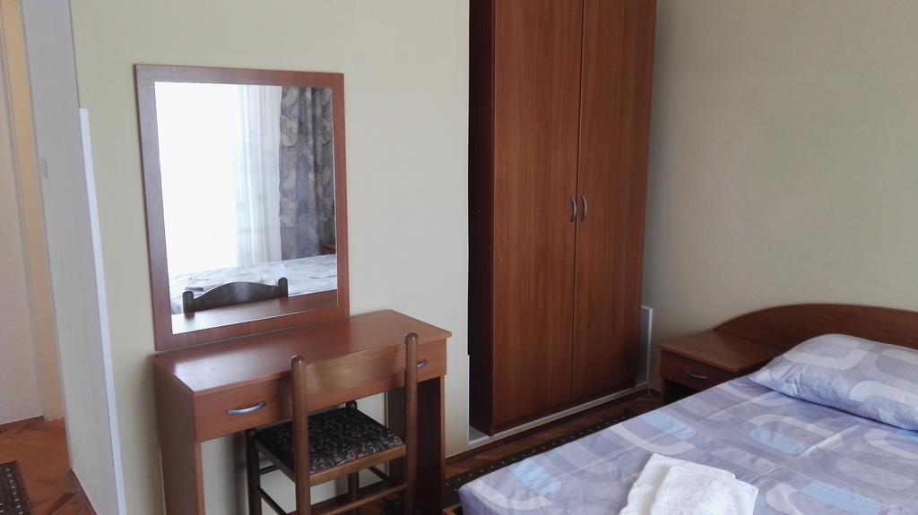 Ljubica Apartments And Rooms Супетарска Драга Екстериор снимка