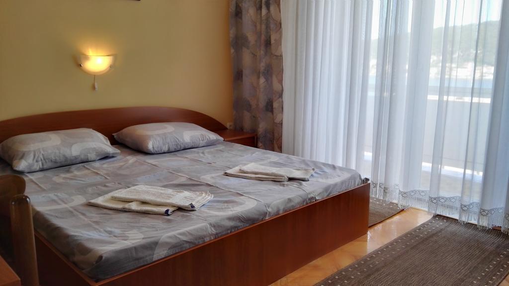 Ljubica Apartments And Rooms Супетарска Драга Екстериор снимка